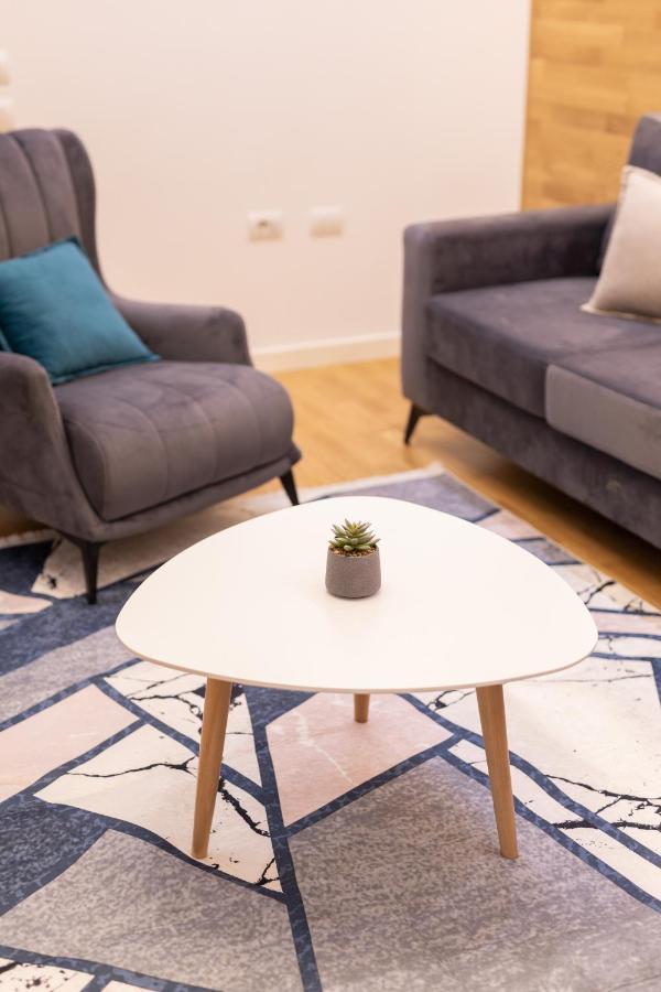 Exclusive 2 Bedrooms Apartment Tirana Esterno foto