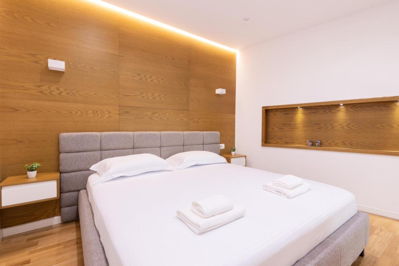 Exclusive 2 Bedrooms Apartment Tirana Esterno foto
