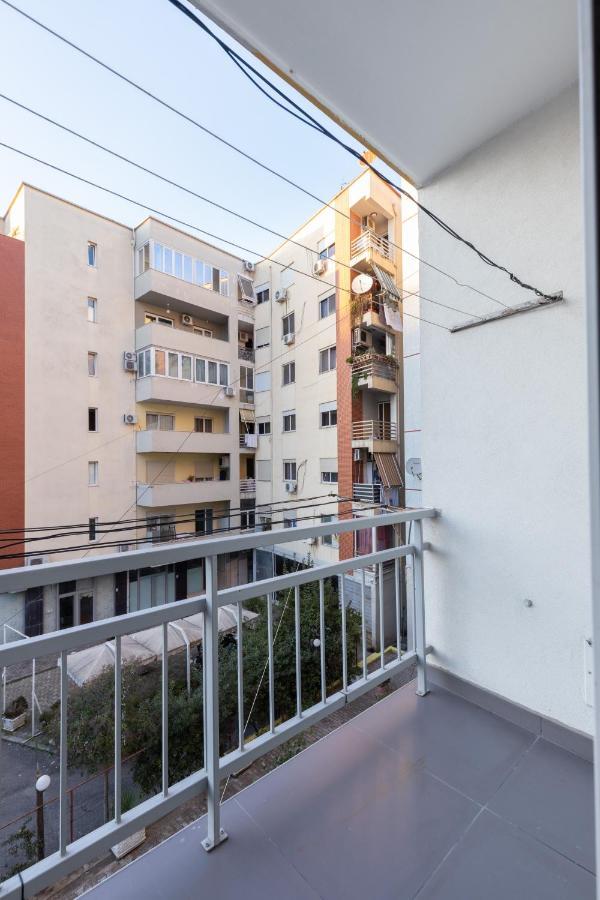 Exclusive 2 Bedrooms Apartment Tirana Esterno foto